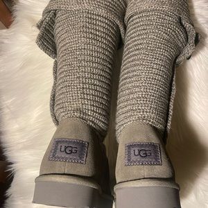 Classic UGG boots for sale. Unused, pristine condition!